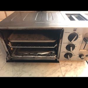 Cuisinart Oven with built in toaster